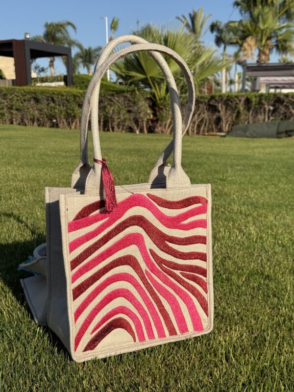 Color: Fuchsia & burgundy blend - Image 3